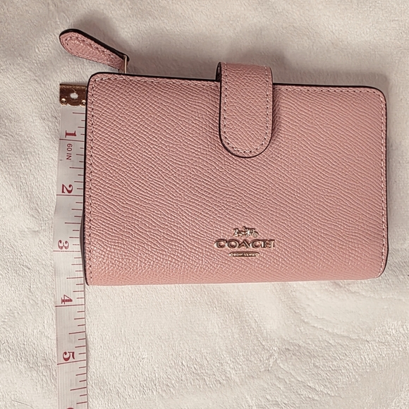 Coach Blush Pink Leather Wallet - Picture 6 of 7